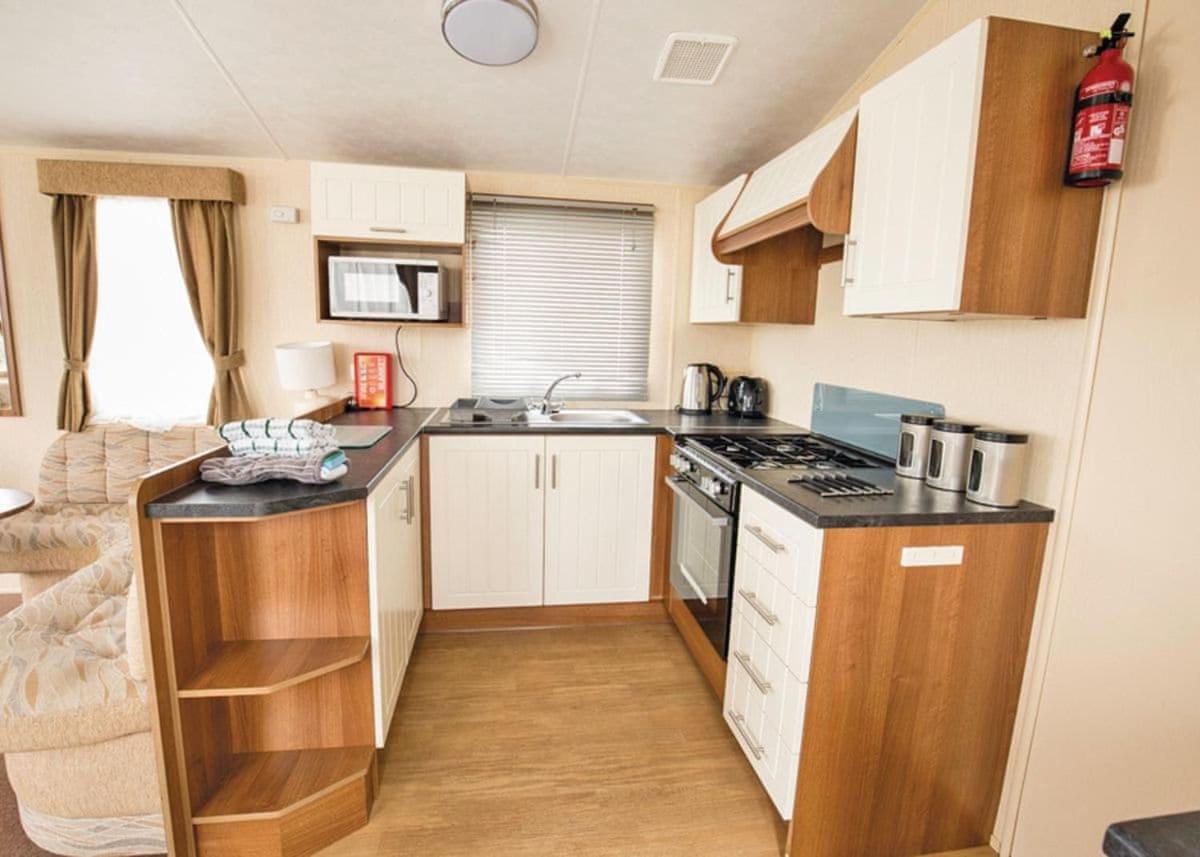 Fishguard Bay Resort Llanllawer Eksteriør bilde