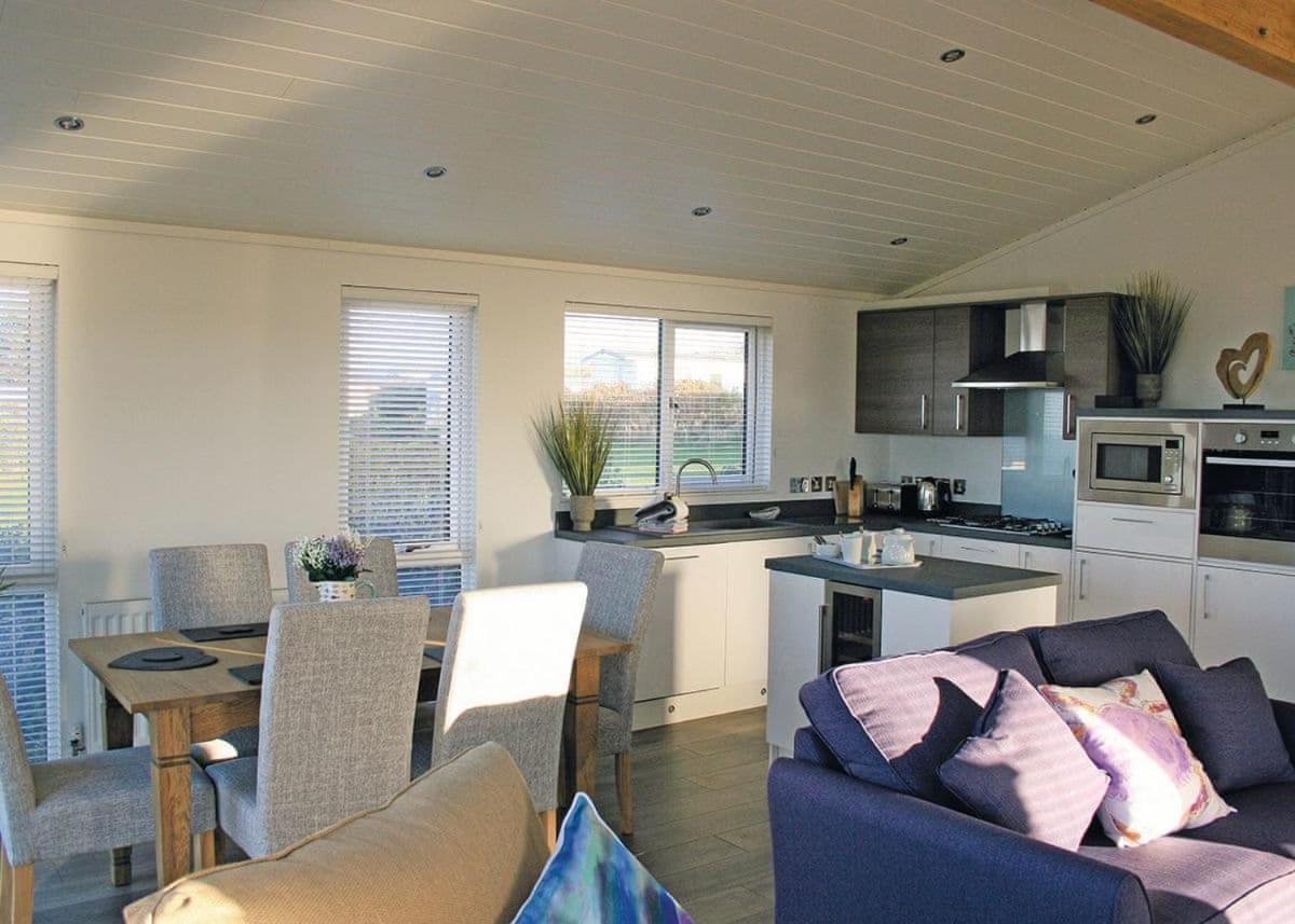 Fishguard Bay Resort Llanllawer Eksteriør bilde